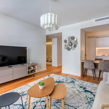 Cond Bayline - Pool - Gyn - - Peixe Balao - By Bedzy * Armação de Pêra